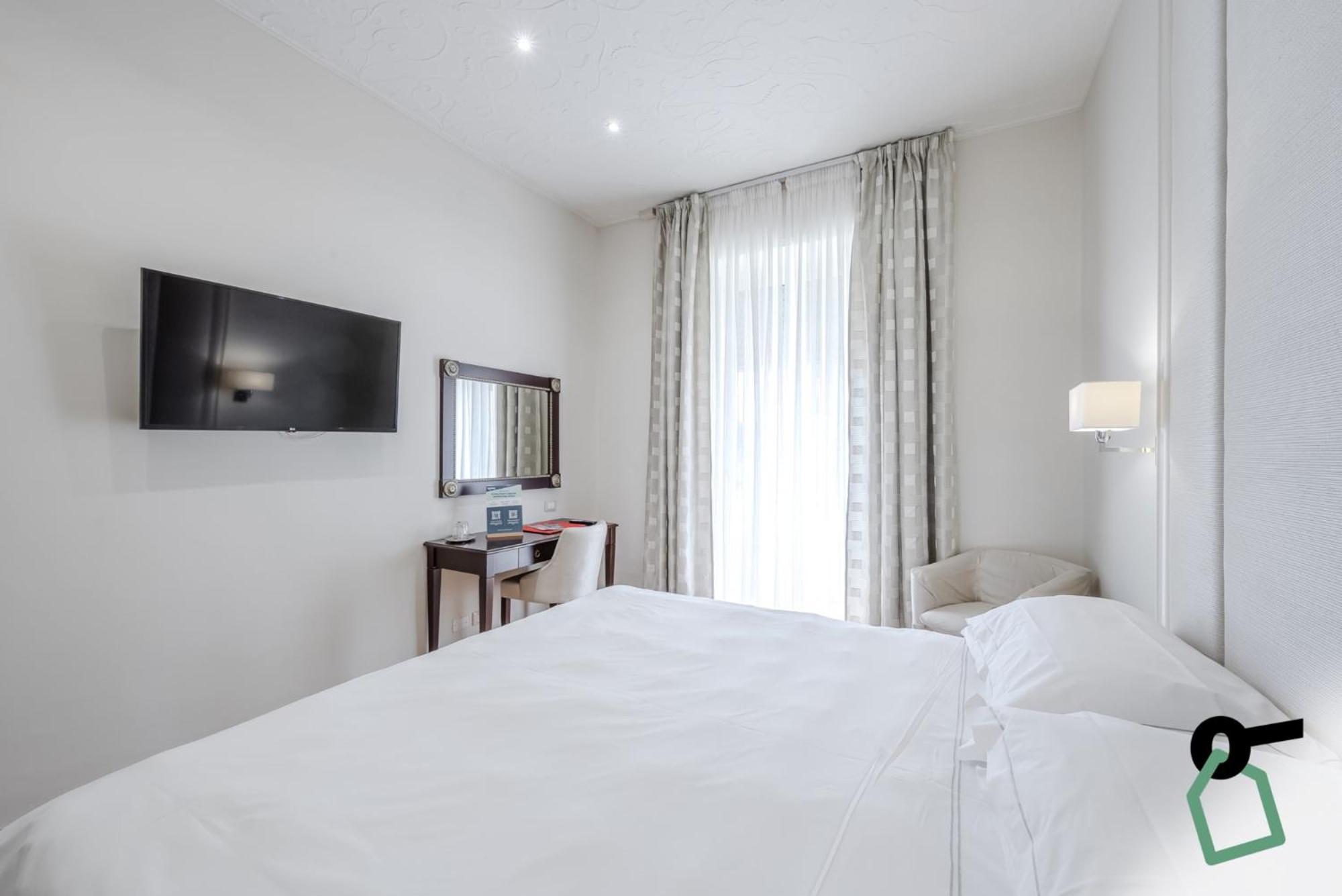 Hotiday Room Collection - Mediterranee Alassio Exterior photo