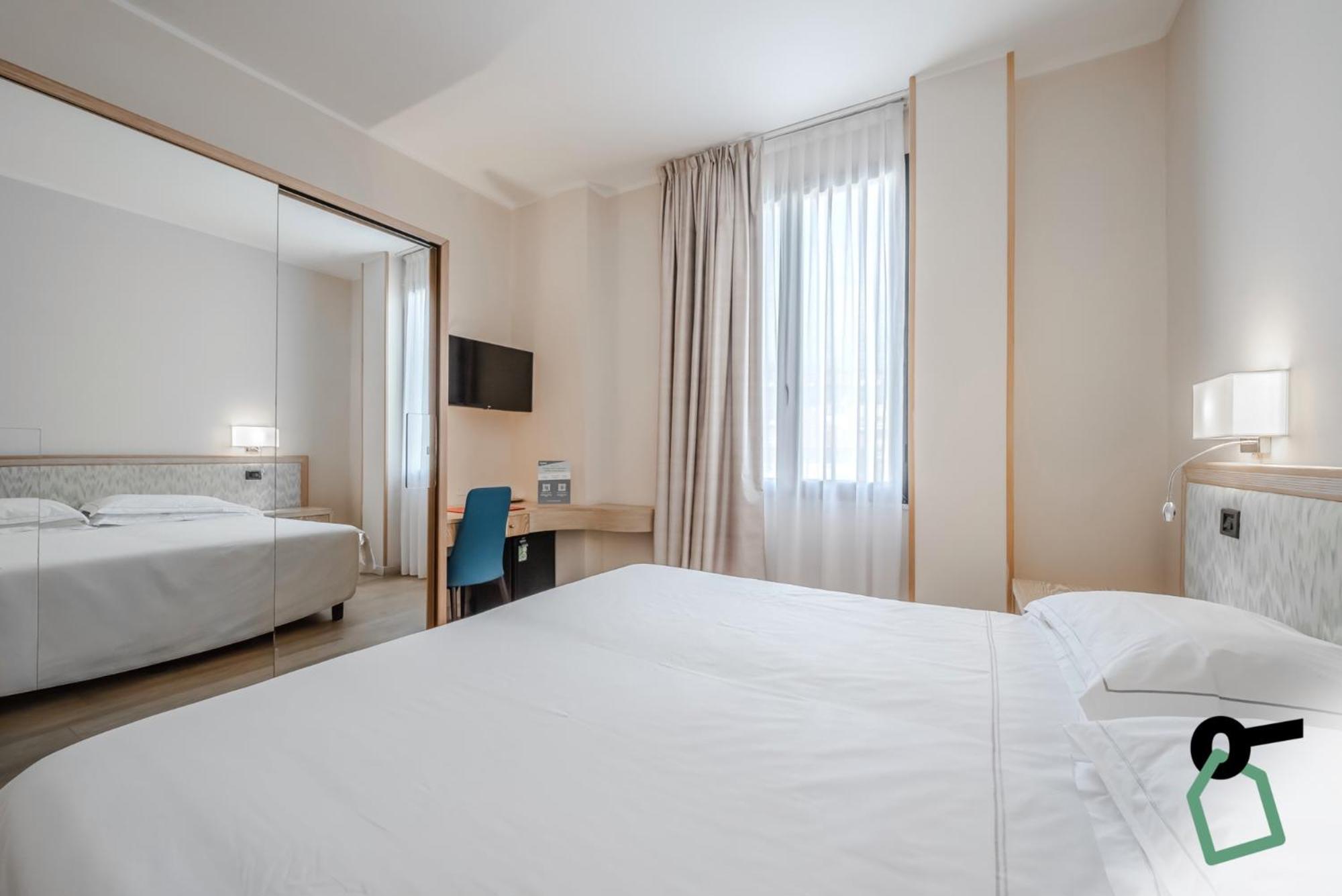 Hotiday Room Collection - Mediterranee Alassio Exterior photo
