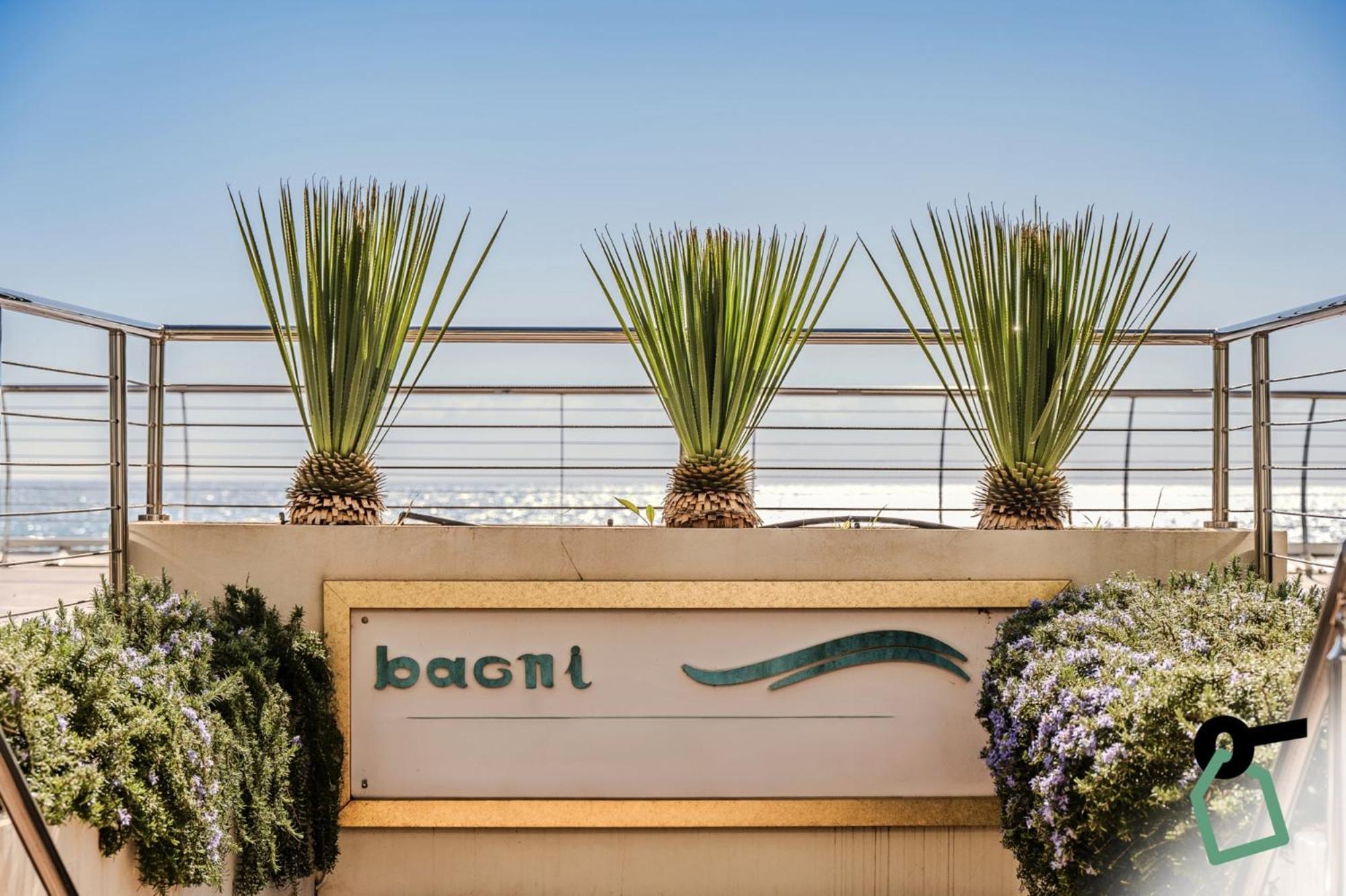 Hotiday Room Collection - Mediterranee Alassio Exterior photo