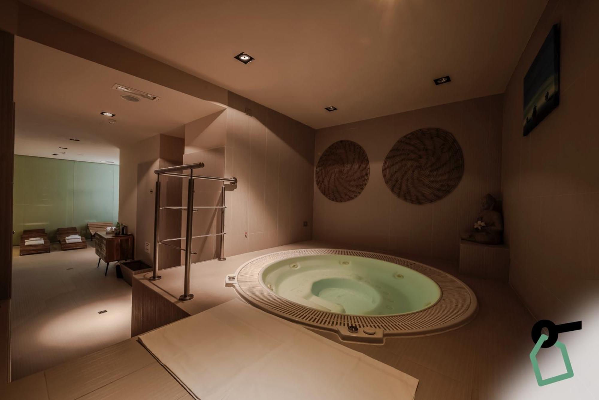 Hotiday Room Collection - Mediterranee Alassio Exterior photo